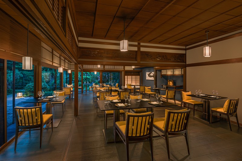 フェスティブシーズンのご案内